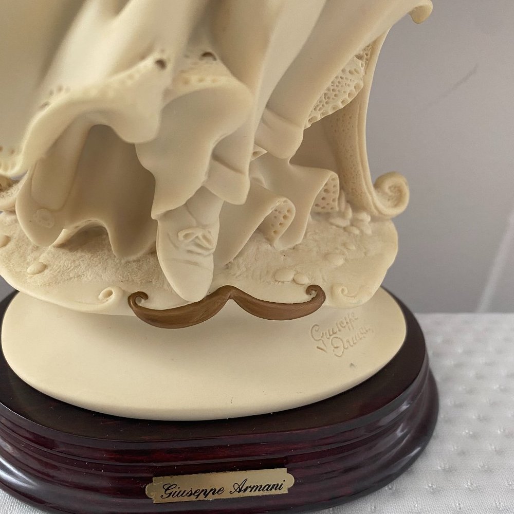 Limited Edition Giuseppe Armani "Garden Wedding" Porcelain Figurine Italy - Picture 5 of 9